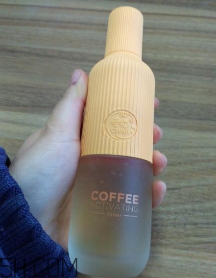 春紀(jì)咖啡煥膚菁華露好用嗎？春紀(jì)咖啡煥膚菁華露評測