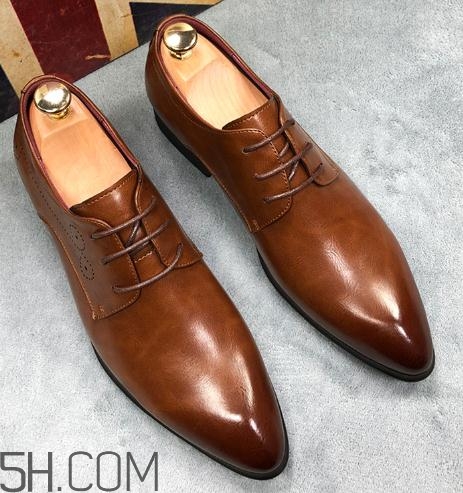 棕色皮鞋變黑怎么辦？棕色皮鞋變黑怎么恢復(fù)？