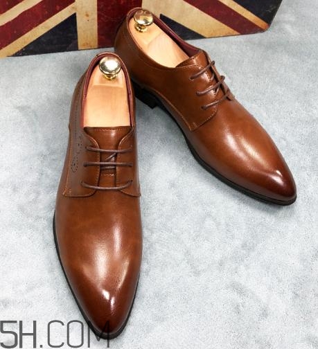 棕色皮鞋變黑怎么辦？棕色皮鞋變黑怎么恢復(fù)？