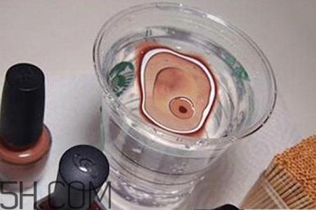 水染美甲用的什么指甲油？2018秋冬美甲最新款圖片