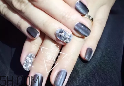什么是反法式美甲？好看的貓眼美甲圖片