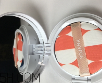 rojank茹妝這個(gè)牌子怎么樣？茹妝化妝品好用嗎？