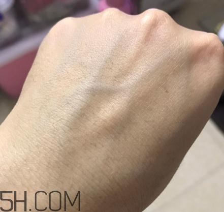 春紀(jì)咖啡醒膚緊致乳好用嗎？春紀(jì)咖啡醒膚緊致乳評測