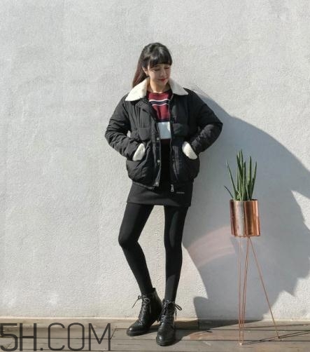 棉服搭配短裙好看嗎？棉襖搭配短裙圖片