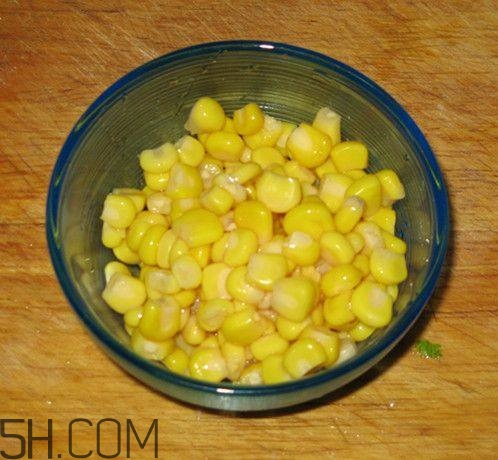 畸形果蔬營養(yǎng)價值更高？畸形果蔬是什么原因引起的？