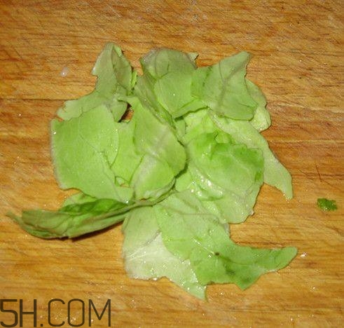 畸形果蔬營養(yǎng)價值更高？畸形果蔬是什么原因引起的？