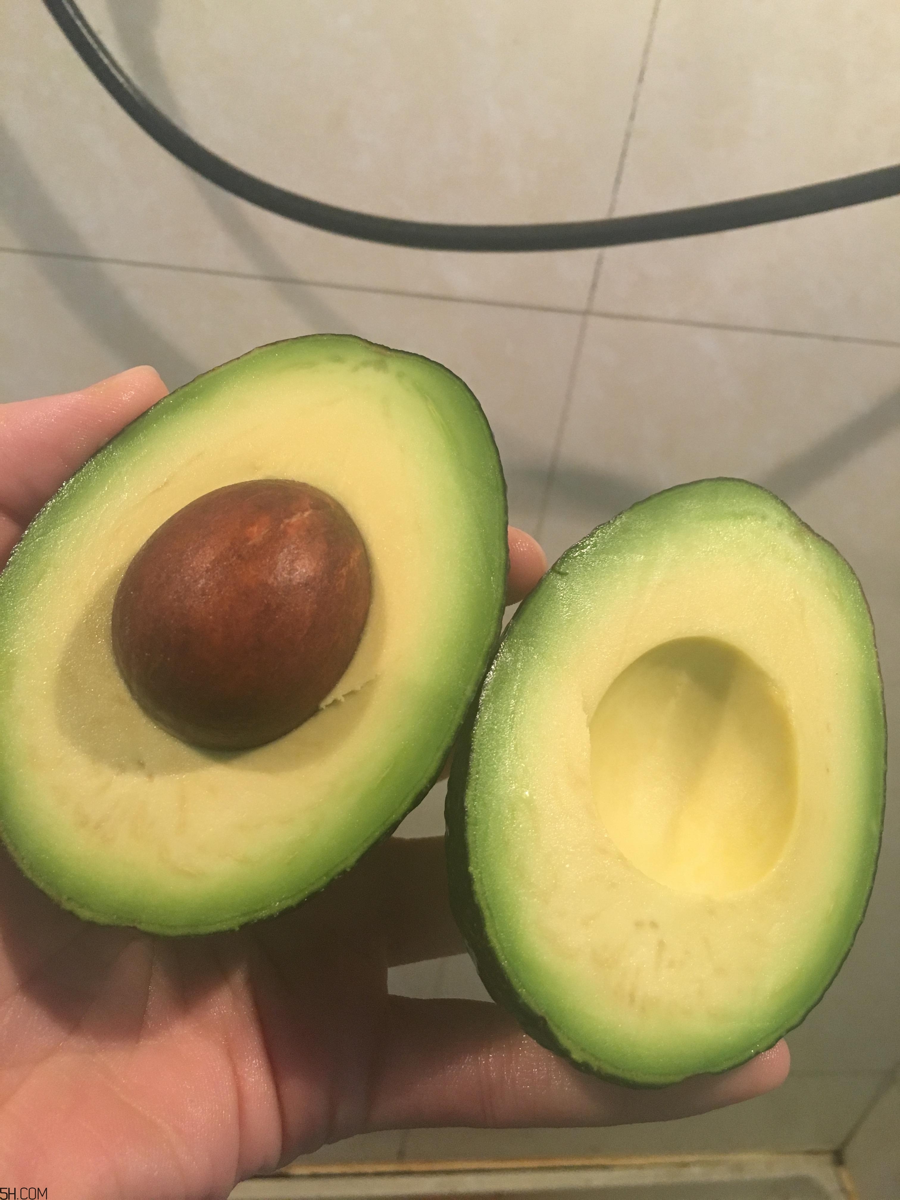 孕婦可以喝牛油果奶昔嗎？孕婦喝牛油果奶昔的好處？