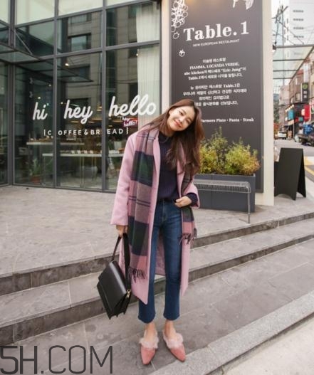 冬天穿牛仔褲配什么鞋子？冬天牛仔褲搭配鞋子圖片