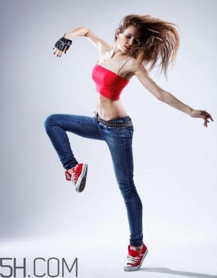 牛仔褲掉色嚴重怎么辦？牛仔褲會一直掉色嗎？