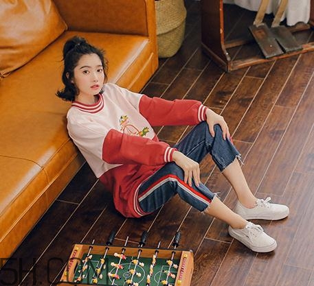 牛仔褲買回來(lái)要洗嗎？新買的牛仔褲怎么洗？