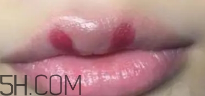 2018年流行什么唇妝？2018年流行唇妝怎么化