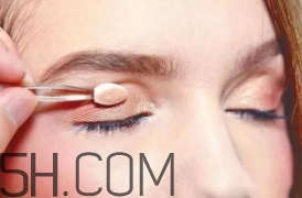 2018年流行什么眼影顏色？2018年眼影流行色