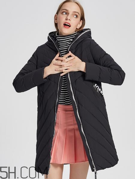 艾萊依羽絨服有折扣嗎？艾萊依羽絨服廠家在哪？