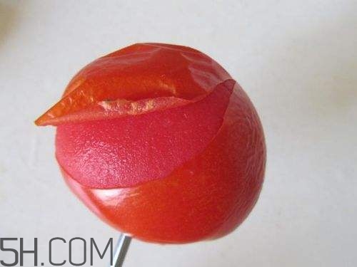 如何快速給西紅柿去皮？西紅柿怎么去皮比較快？