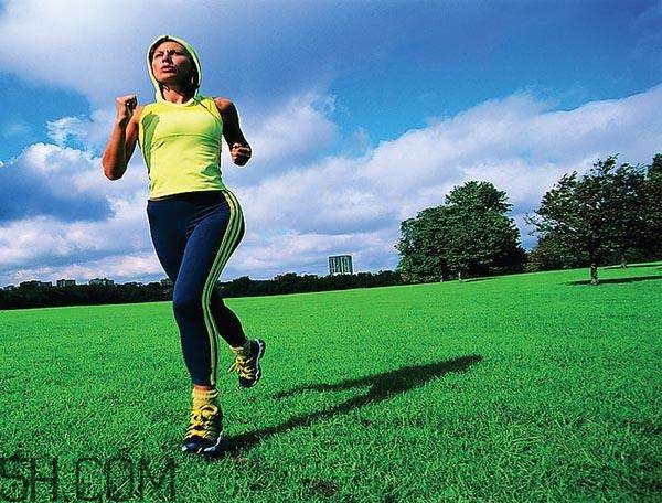 抽筋是否與天氣冷有關？人為什么會抽筋？