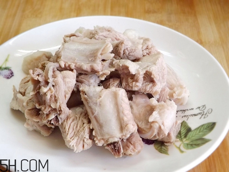 吃白蘿卜有哪些益處？白蘿卜的養(yǎng)生功效有哪些？