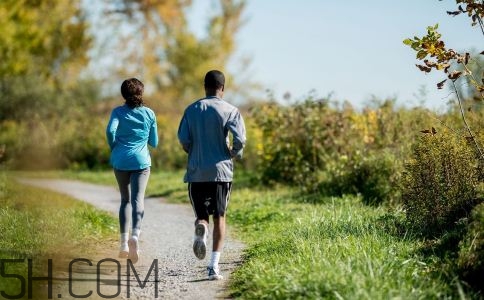 慢跑堅持多久才能減肥？慢跑的減肥效果如何？