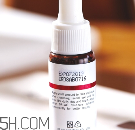 刷酸后皮膚要怎么修復(fù)？臉?biāo)⑺徇^度怎么修復(fù)