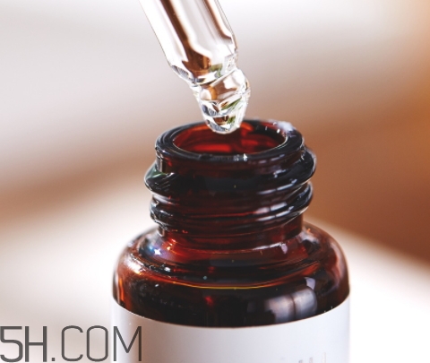 刷酸后皮膚要怎么修復(fù)？臉?biāo)⑺徇^度怎么修復(fù)