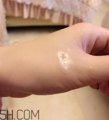春紀(jì)眼霜怎么樣？春紀(jì)眼霜好用嗎？