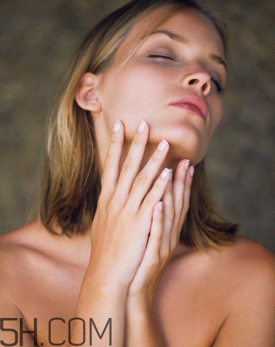 潔爾陰要兌水嗎？潔爾陰要泡多久？