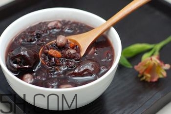 女性哪個(gè)部位最脆弱？女性吃什么養(yǎng)生？