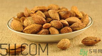 巴旦木是杏仁嗎？巴旦木和杏仁的區(qū)別及營養(yǎng)價(jià)值