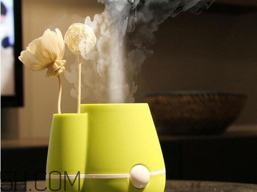 加濕器噴熱氣好嗎？加濕器噴熱氣好還是噴冷氣好？