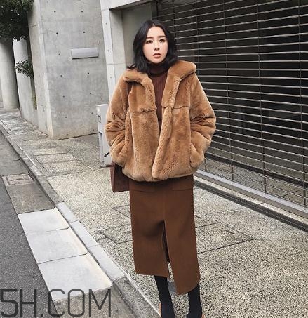 兔毛皮草掉毛嗎？兔毛皮草掉毛怎么處理？