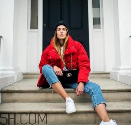 羽絨服充絨量標(biāo)準(zhǔn)多少？羽絨服充絨量越多越好嗎？