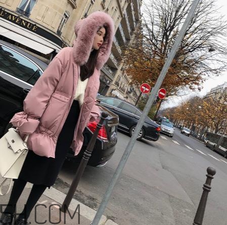 一般羽絨服充絨量是多少？羽絨服充絨量220克夠嗎？