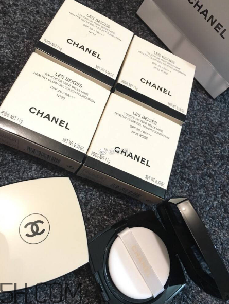 阿瑪尼新款精華氣墊粉底和chanel氣墊粉底對(duì)比測評(píng)