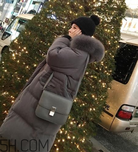 白鴨絨羽絨服保暖嗎？白鴨絨有味道怎么去味？
