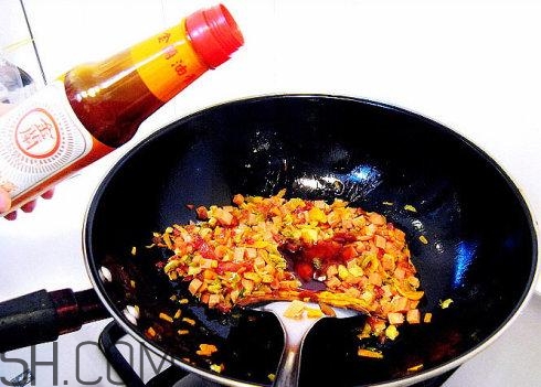 炒菜為什么要加醋？炒菜加醋的益處有哪些？