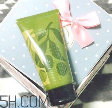 悅詩風吟橄欖洗面奶好用嗎？悅詩風吟橄欖洗面奶使用心得