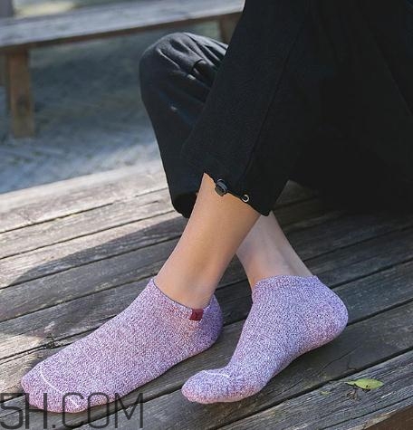 襪子洗完還臭怎么辦？襪子洗不干凈怎么辦？