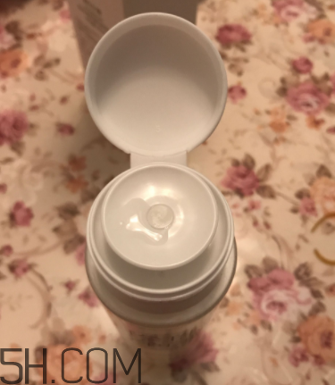 歐詩漫卸妝水辣眼睛嗎？歐詩漫卸妝水評測