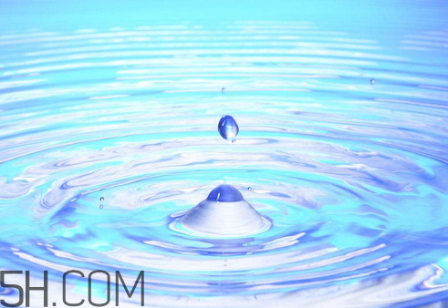 雙氧水是生理鹽水嗎？雙氧水是碘伏嗎？