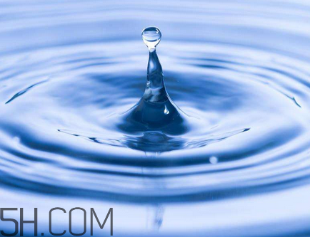 雙氧水會(huì)痛嗎？雙氧水會(huì)和什么反應(yīng)？