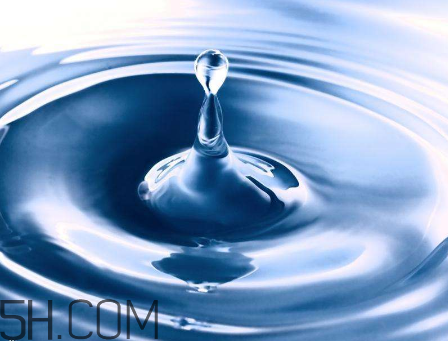 雙氧水能治牛皮癬嗎？雙氧水能去除血漬嗎？