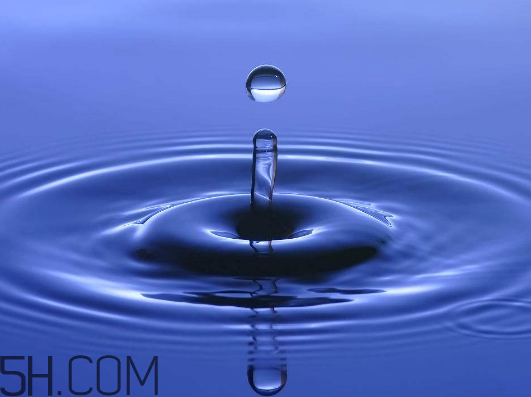 雙氧水能治牛皮癬嗎？雙氧水能去除血漬嗎？