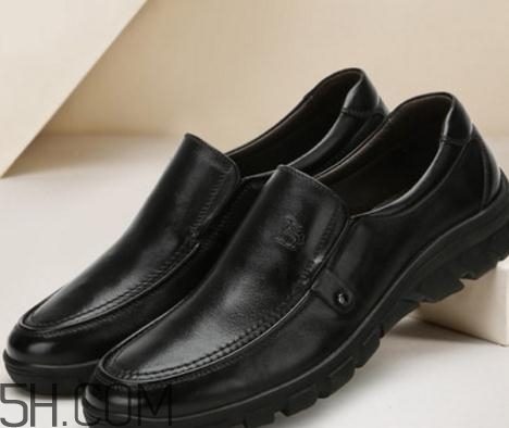 駱駝鞋子質(zhì)量怎么樣？駱駝鞋子是哪個國家的？