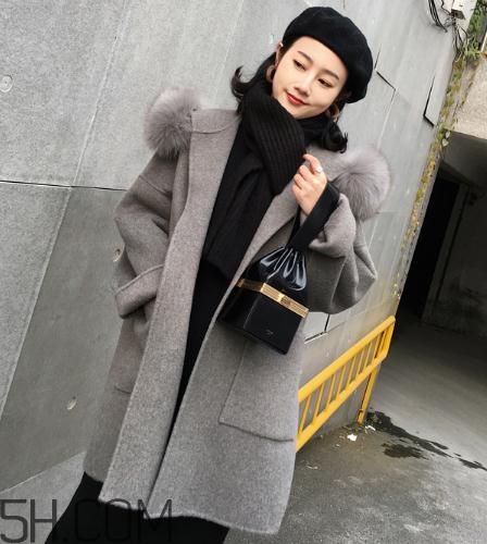 羊駝絨大衣暖和嗎？羊駝絨大衣和羽絨服哪個暖和？
