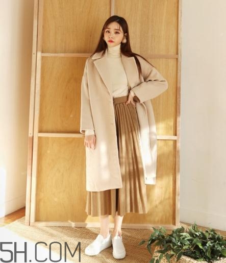 冬天穿裙子配什么鞋子？冬天穿裙子配什么鞋好看？