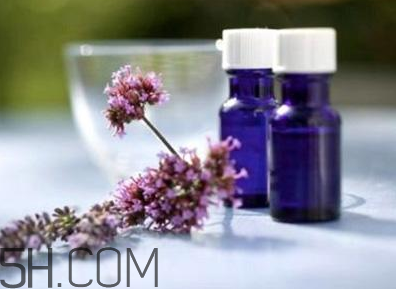 紫藥水可以擦舌頭嗎？紫藥水可以擦臉上嗎？