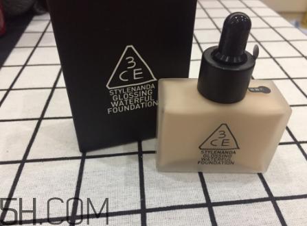 3ce超水感保濕粉底液怎么樣？3ce超水感保濕粉底液測評