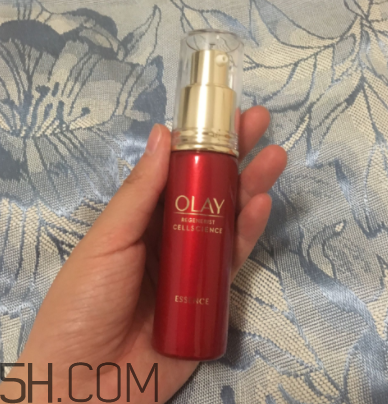 Olay小臉精華露適合什么季節(jié)用？什么膚質(zhì)？