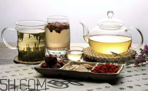 喝茶對(duì)牙齒好嗎？喝茶牙齒會(huì)變黃嗎？