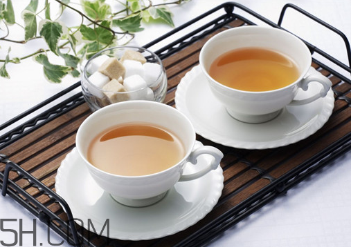 喝茶對(duì)牙齒好嗎？喝茶牙齒會(huì)變黃嗎？