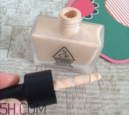 3ce超水潤粉底液好用嗎？3ce粉底液和遮瑕液使用感